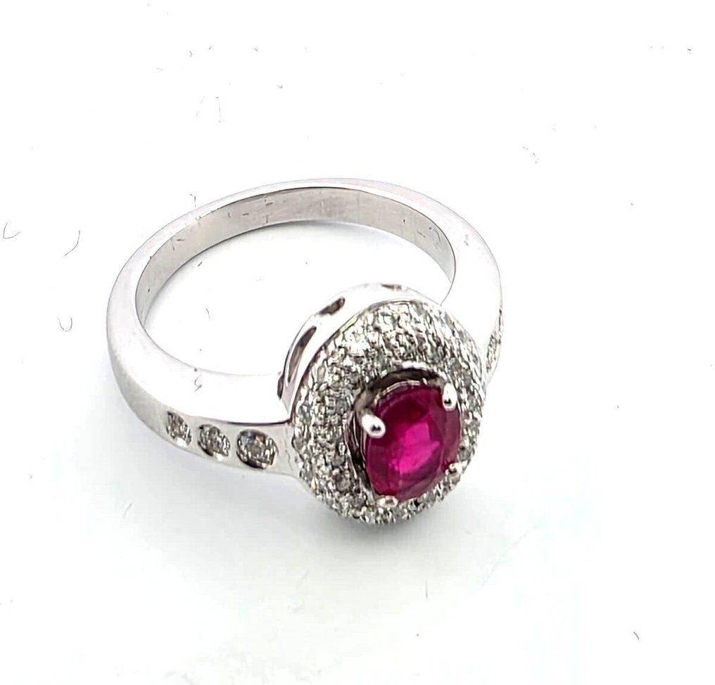 Ring - 18 kt. White gold -  1.80ct. tw. Ruby - Diamond #2.1