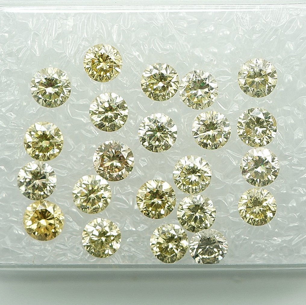 22 pcs Diamant (Couleur naturelle) - 1.16 ct - Rond - Fancy Jaunâtre, Verdâtre - VS1, SI1 - Gem Report Antwerp (GRA) #2.1