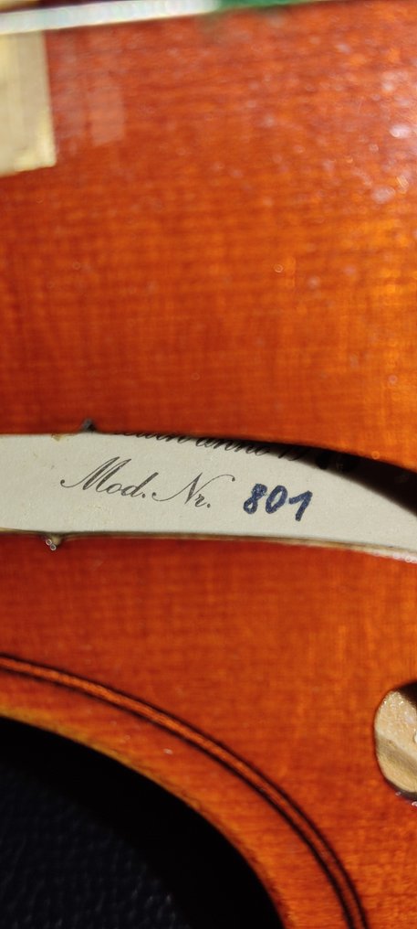 Labelled Roderich Paesold - - Violin #2.1