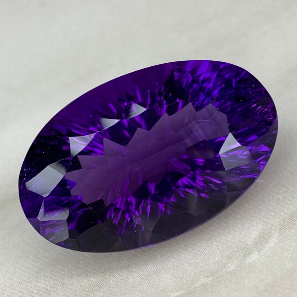 Zonder Minimumprijs Paars Amethist - 36.47 ct - nternational Colored Gemstone Association (ICA GemLab) - Exclusieve precisiesnede #1.0