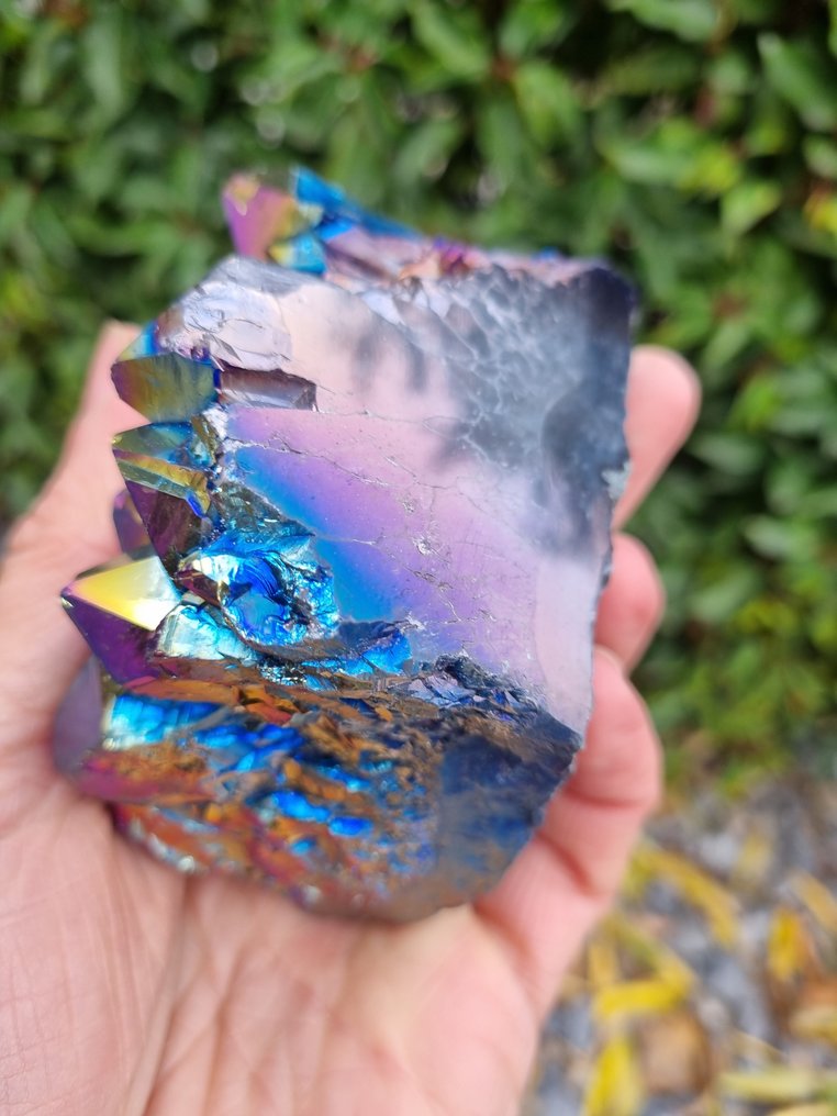 Very large Titanium Aura Quartz Crystal Crystal cluster - Height: 100 mm - Width: 70 mm- 470 g #3.2