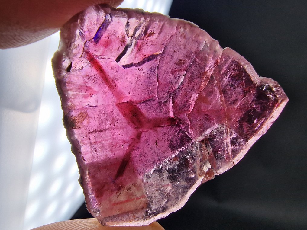 Tourmaline Liddicoatite Top - Height: 43 mm - Width: 40 mm- 14.3 g - (1) #2.1