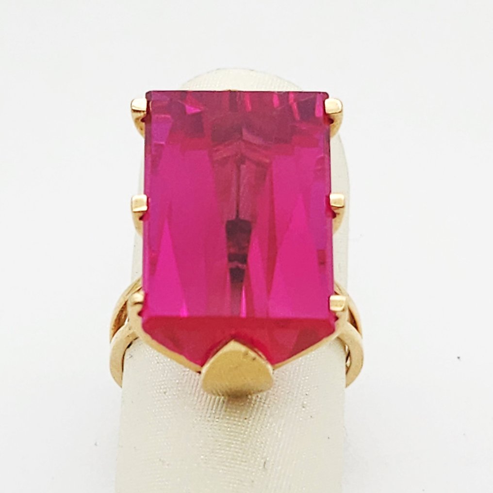 戒指 - 18 克拉 黃金 - 8.00ct. tw. 合成寶石 #1.0