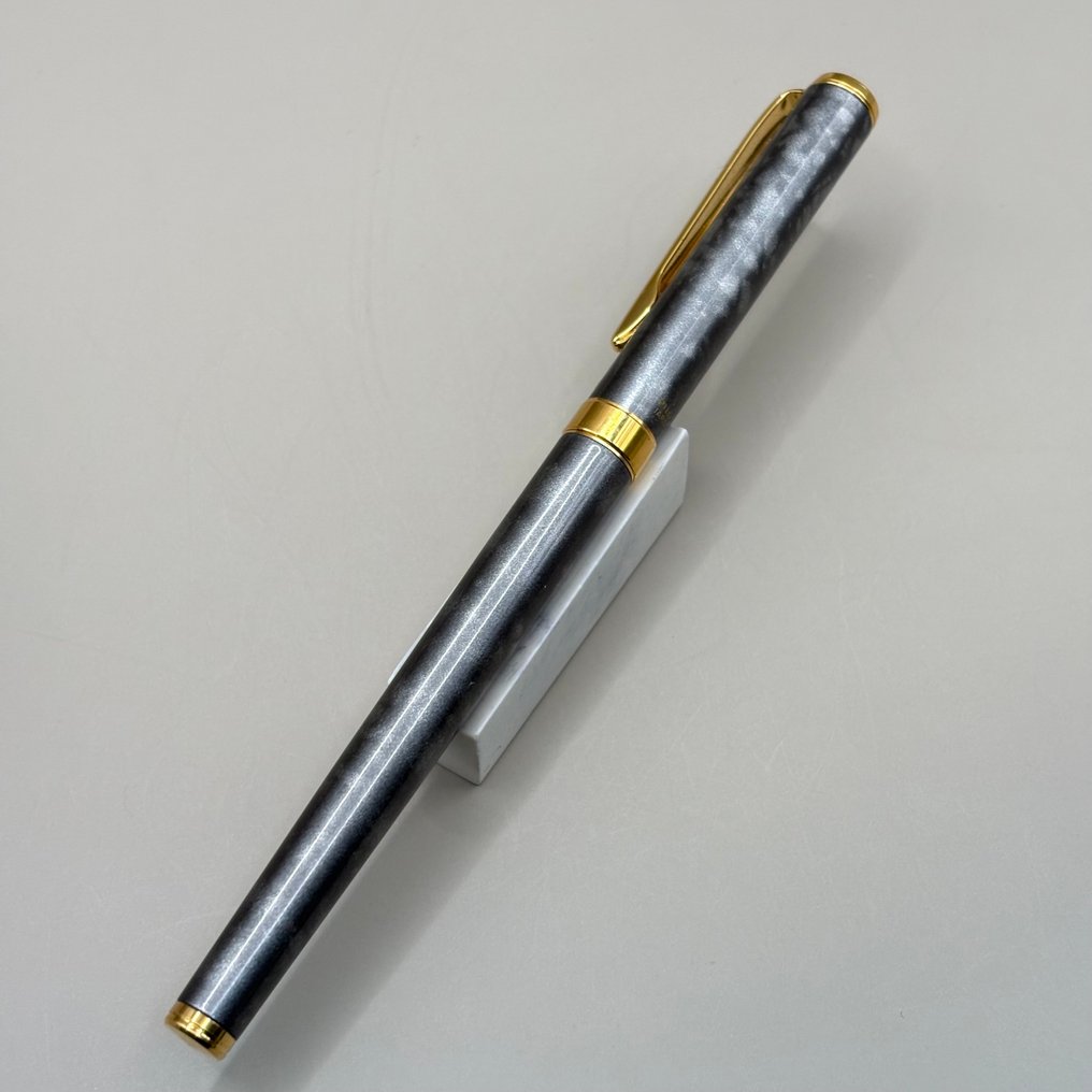Pilot - Cavalier (silver) - Gold plated alloy nib (M) - Reservoarpenna #4.3