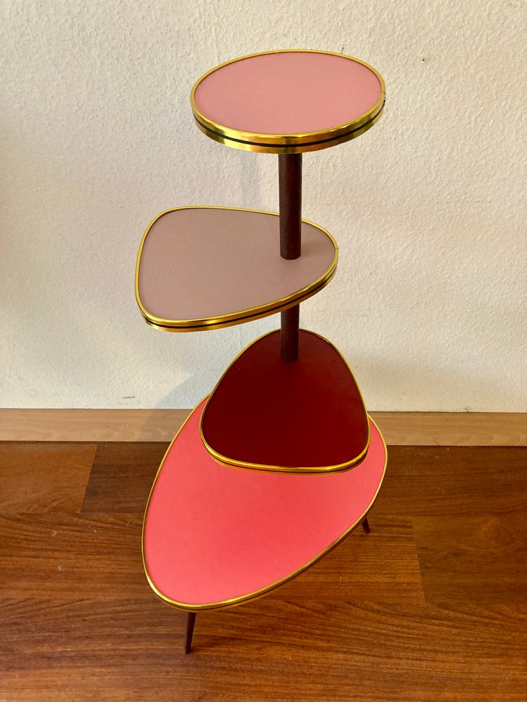 Βάση φυτών - Ξύλο - Ρετρό τραπέζι φύτευσης με τέσσερα επίπεδα, σε στυλ των δεκαετιών του 1950. #3.2