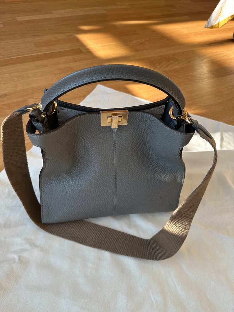 Fendi - Peekaboo - Handbag #1.0