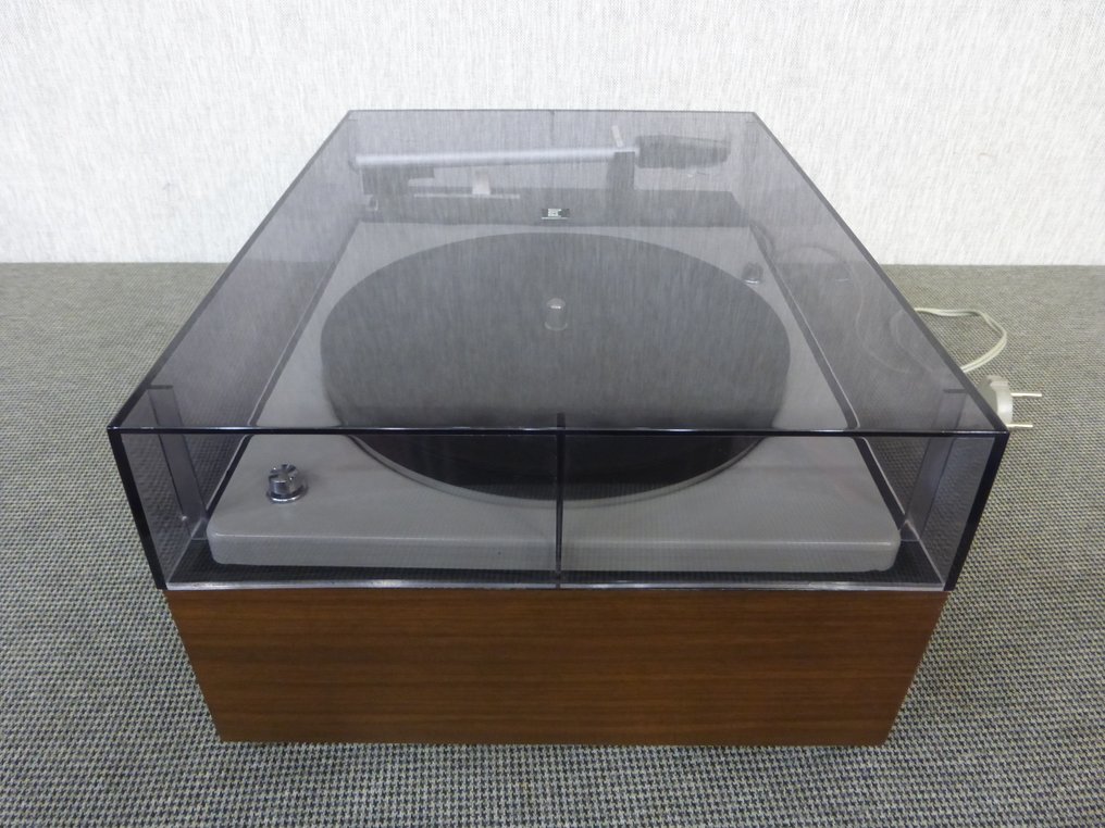 Dual - 410 Turntable #4.3