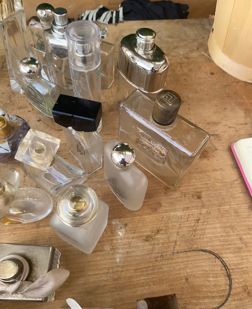 Dior, Yves Saint Laurent - Perfume flask (40) - Glass, Metal #4.3