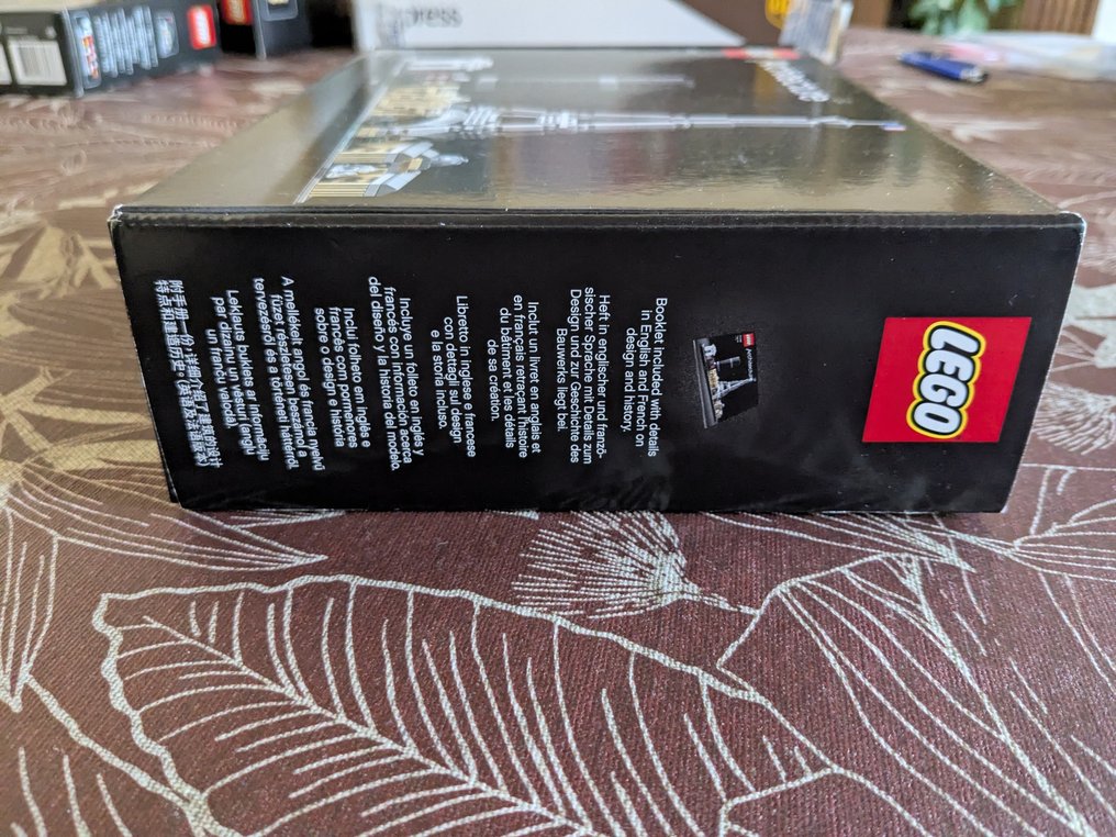 Lego Set - 21044 - Architecture - Paris #2.1