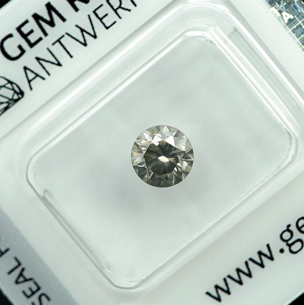 1 pcs Diamond  (Natural coloured)  - 0.94 ct - Round - Light Yellowish Grey - SI2 - Gem Report Antwerp (GRA) #3.2