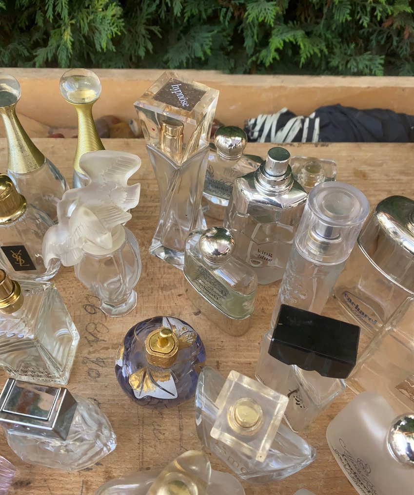 Dior, Yves Saint Laurent - Perfume flask (40) - Glass, Metal #3.2