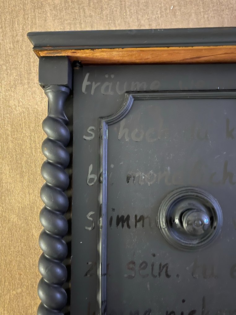 Ερμάριο - Ξύλο - Ξύλινο ντουλάπι με πόρτες. #3.2