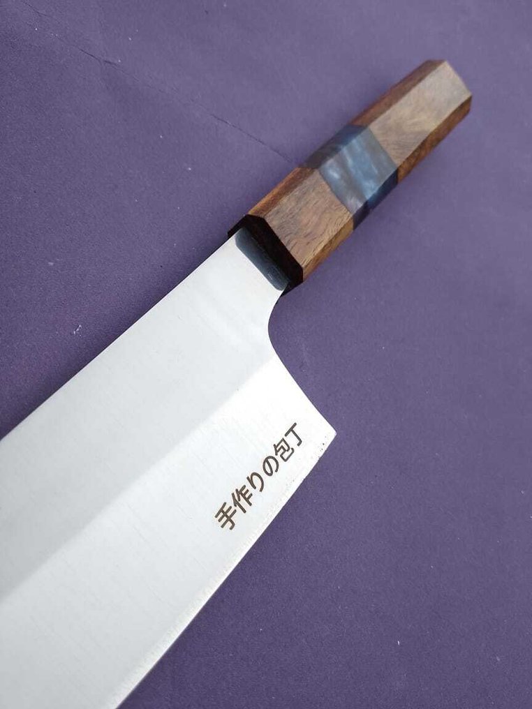 厨刀 - 法国艺术家与日本艺术家的合作：专业的Sakimaru Takobiki厨师刀 -  由传奇的 K Romain 推出的 Kiritsuke 刀 - 白神钢 天然木材 - 日本 - 法国的艺术家合作 #4.3