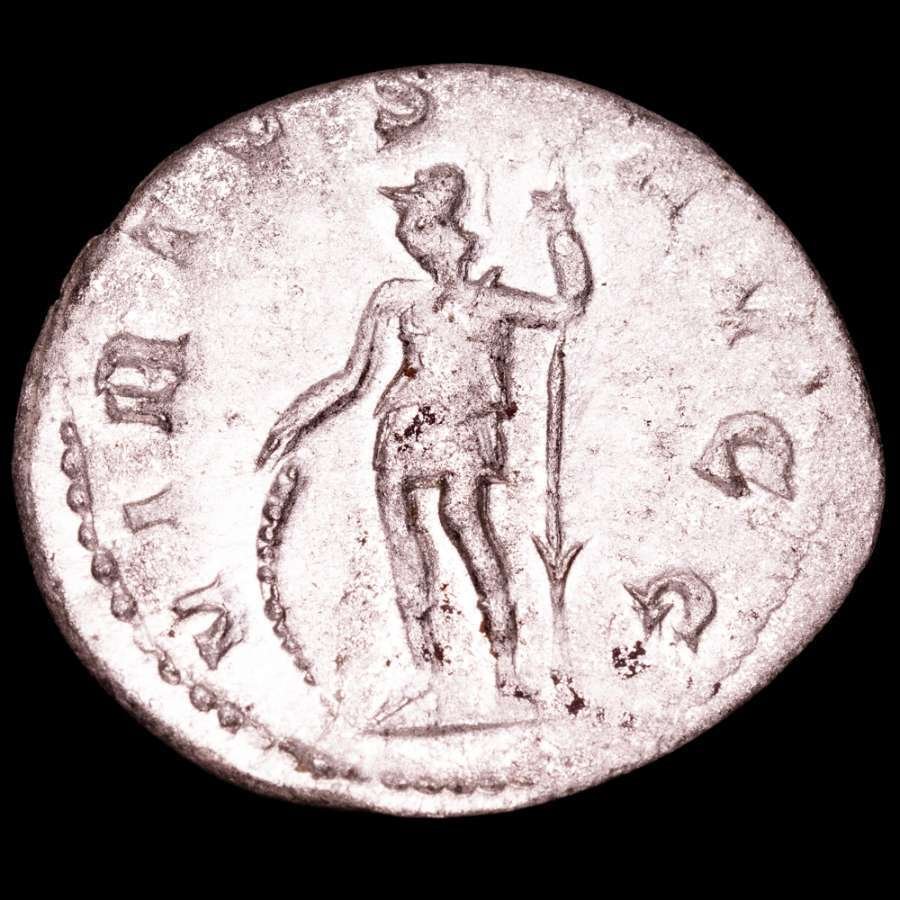 Ρωμαϊκή Αυτοκρατορία. Gallienus (AD 253-268). Antoninianus Minted in Rome, 253-254 A.D. VIRTVS AVGG, Virtus standing left, resting on shield and holding spear.  (χωρίς τιμή ασφαλείας) #1.0