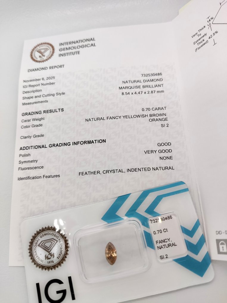 Zonder minimumprijs - 1 pcs Diamant (Natuurlijk gekleurd) - 0.70 ct - Markies - Fancy Geelachtig, Bruin Orange - SI2 - International Gemological Institute (IGI) #3.2