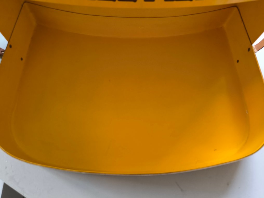 Camel Filter (R. J. Reynolds Tobacco Company) - POS (oggetto pubblicitario “punto di vendita”) - Camel Werbe-Bauchladen #1.0