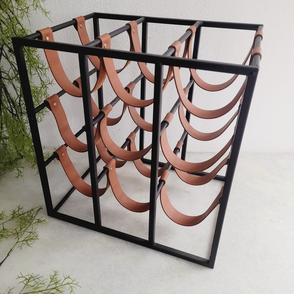 Vinställ - Läder, Zwartgecoat stål #4.3