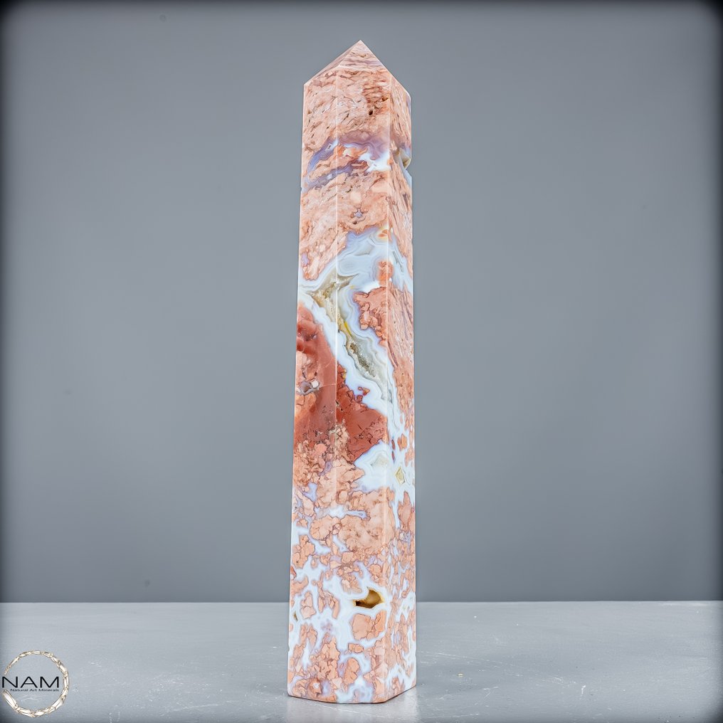 Candy-Achat obelisk – jordens konstverk i mjuka pastelltoner Obelisk- 948.56 g #1.0