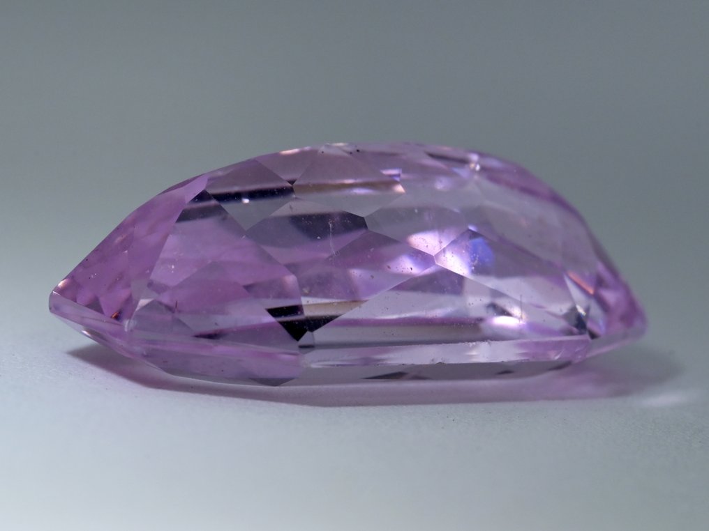 1 pcs  粉色 紫锂辉石  - 19.02 ct - 国际宝石研究院（IGI） #3.2