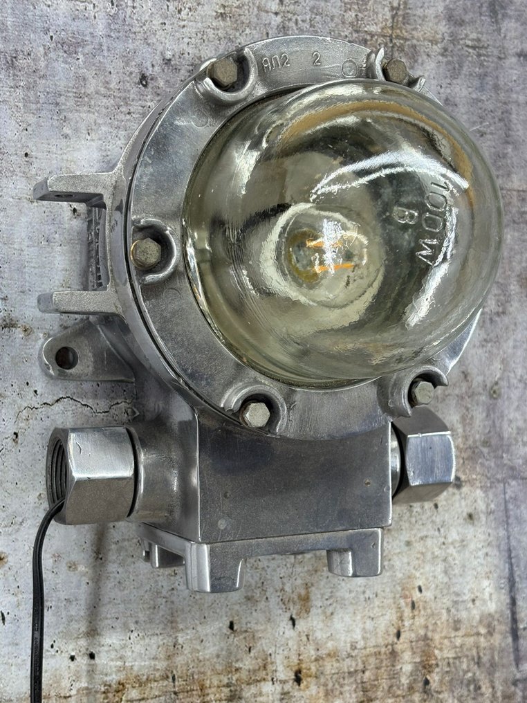 Deck light - 铝 #1.0