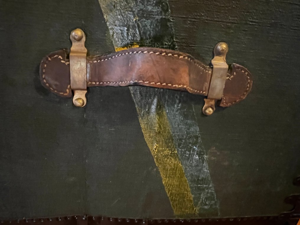 French Colonial Naval Officer’s Camelback Trunk, Belle Époque, ca. 1900's - Travel trunk #2.1