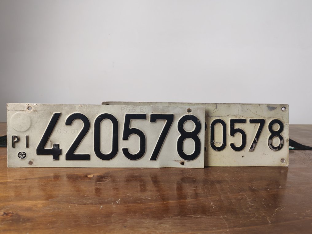 Number plate (2) - altro - Coppia di Targhe - 1960-1970 #1.0