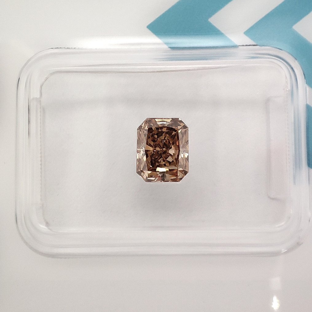 No reserve price - 1 pcs Diamond  (Natural coloured)  - 1.04 ct - Radiant - Fancy deep Brown Orange - SI2 - International Gemological Institute (IGI) #1.0