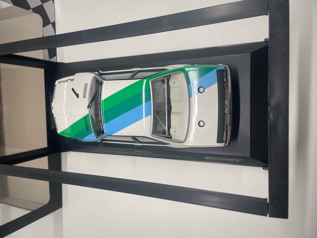 Minichamps 1:18 - Machetă mașină - BMW 635 CSi #3.2