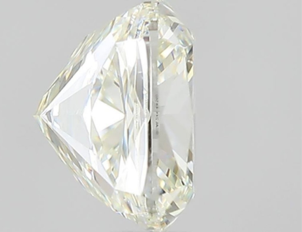 1 pcs 钻石  (天然)  - 0.90 ct - 枕形 - L - VVS2 极轻微内含二级 - 美国宝石研究院（GIA） - Ex Ex #3.2