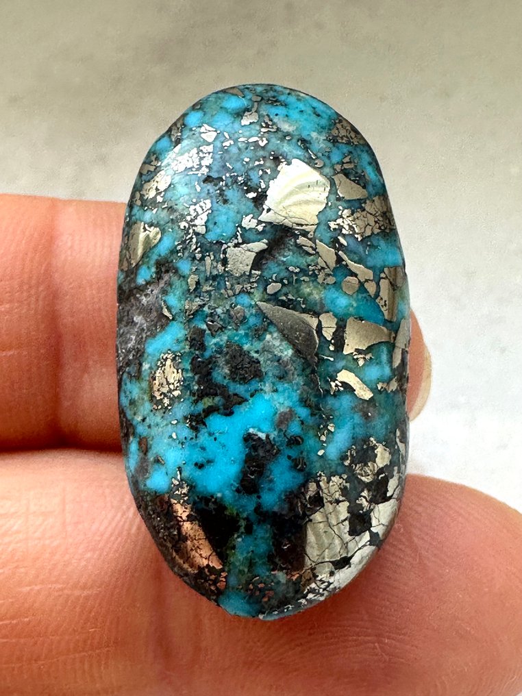 Τυρκουάζ Πραγματικό διαμάντι! Υψηλής ποιότητας Τουρκουάζ Νισαμπούρ 33,80 καρατίων. Μεγάλο υπέροχο κομμάτι. - Ύψος: 28 mm - Πλάτος: 16 mm- 6.76 g #1.0