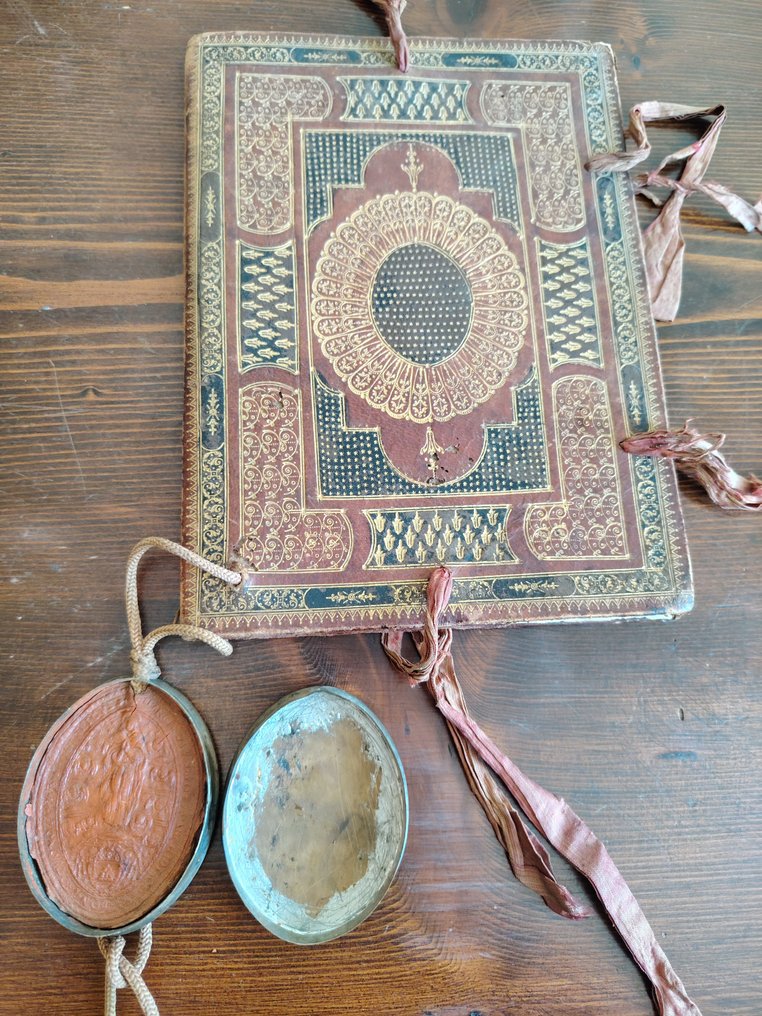 Università di Bologna - Laurea in diritto canonico e civile rilasciata dall'Università di Bologna nel gennaio 1645 Juris - 1645 #1.0