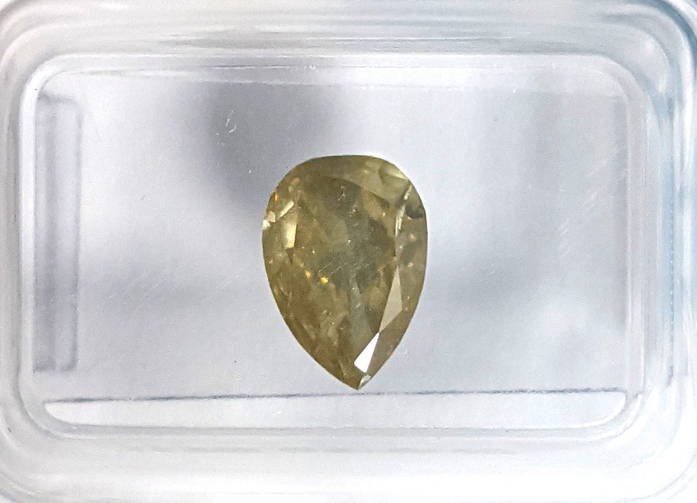 Zonder minimumprijs - 1 pcs Diamant (Natuurlijk gekleurd) - 1.17 ct - Peer - Fancy Grijsachtig, Groen Geel - P1 - International Gemological Institute (IGI) #2.1