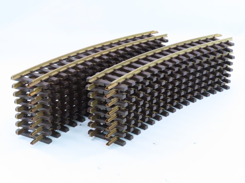 LGB G - 1600 - Binari di modellini di treni (16) - Set di 16 barre di guida con elementi di guida curvi R3 #3.2