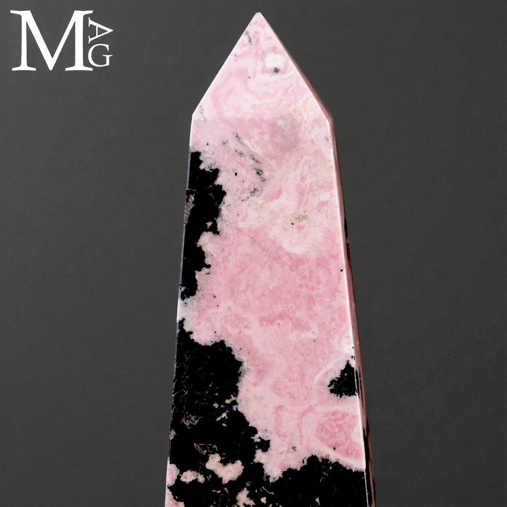Rhodonite Sculptures Rhodonite Tower with Galena – Peru - Height: 100 mm - Width: 24 mm- 166 g #3.2