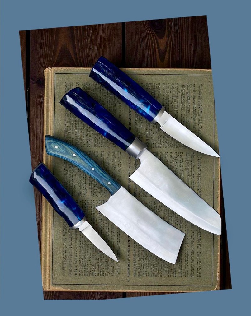 Set of FOUR, Hand-Forged with Old DUAL polish Steel, Japanese Style Knives from Elite - 廚刀 - Chef's knife - 鋼, 木, 精致的4件套,手工锻造的日本古老双重抛光钢制复古刀具 - 日本 #1.0