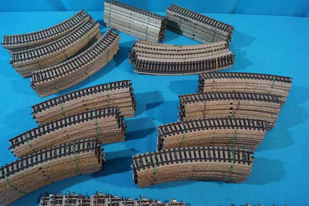 Märklin H0 - 5100 - 5120 - 5200 - 5106 - 5101 - 5102 - Model train tracks (150) #3.2