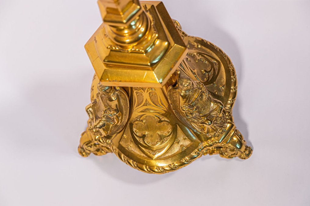 Candelabro di Pasqua in stile neogotico, angeli, bronzo. - Bronzo - 1850-1900 #3.2