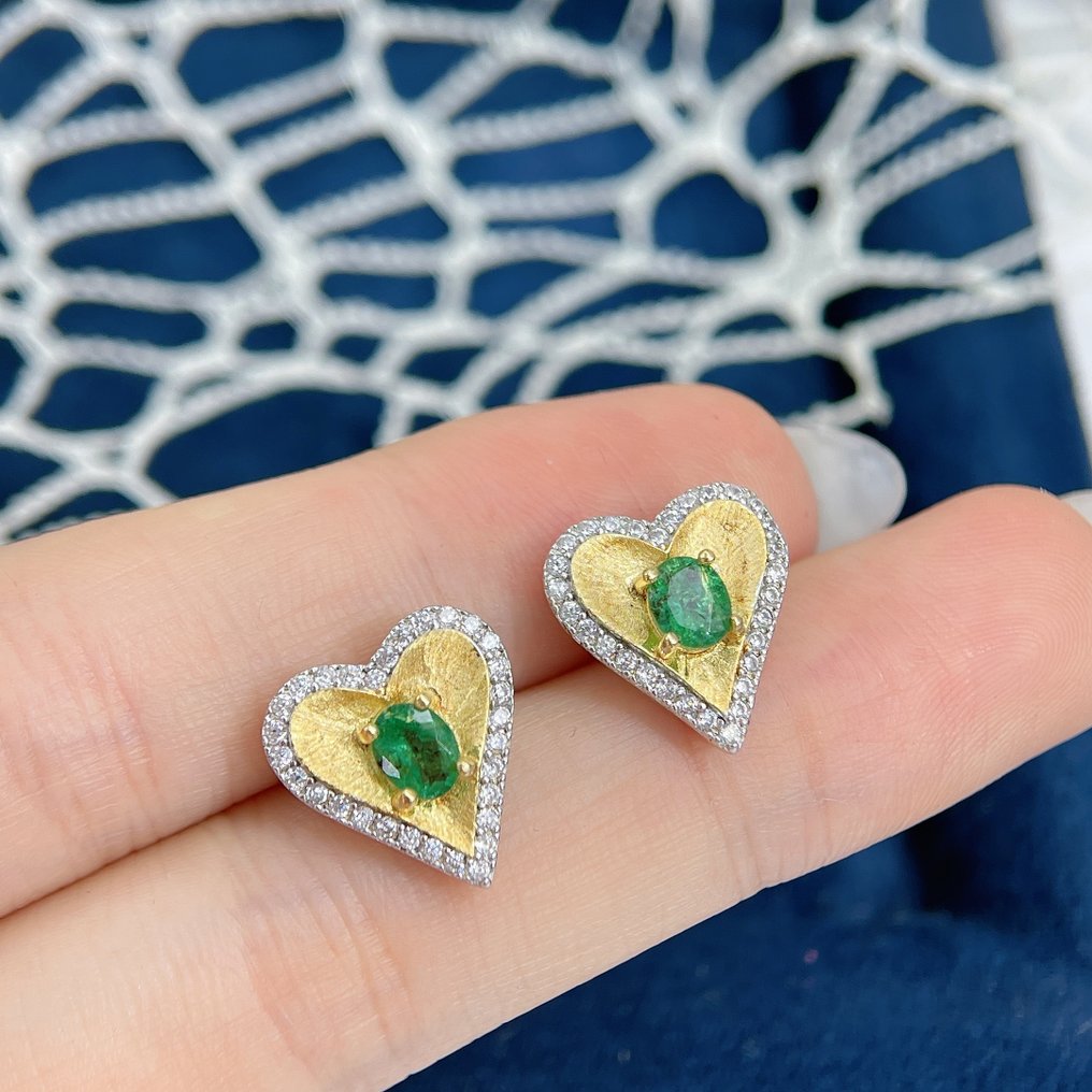 无底价 精美的翡翠心形耳环 – 优雅的银金点缀设计 - 0.9克拉- 3.8 g - (1) #1.0