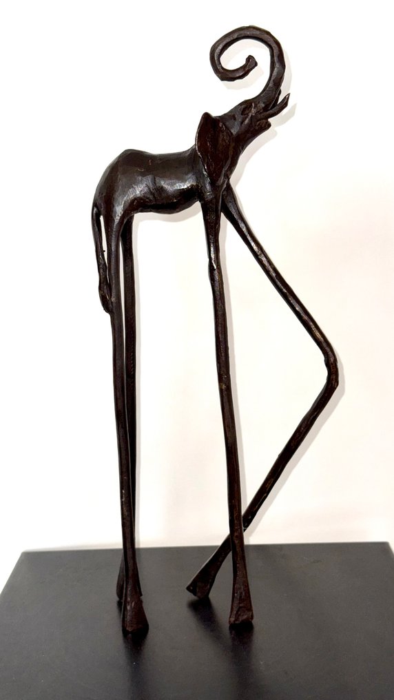 Abdoulaye Derme - Rzeźba, Eléphant "Le géant des rêves" - 39.5 cm - Brązowy #2.1