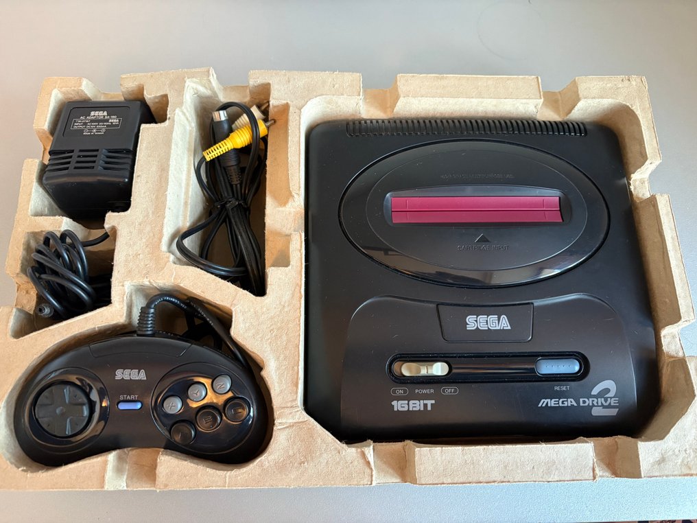 Sega - mega drive 2 - Video game console - In original box #1.0