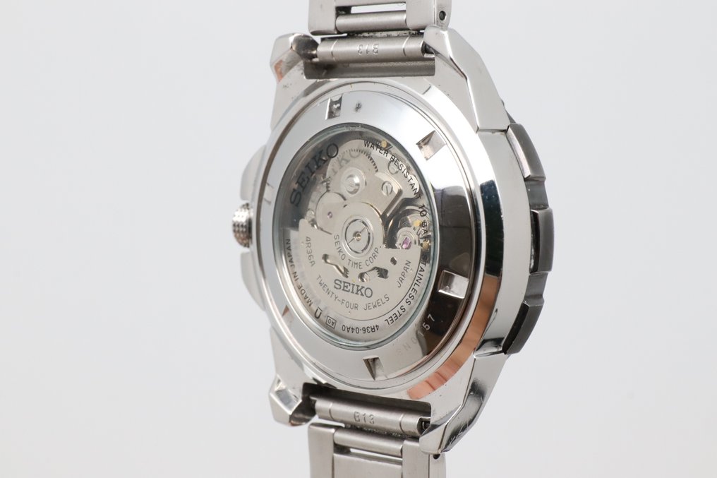 Seiko - Seiko 5 - Ingen mindstepris - SRP685J1 | 4R36-04A0 - Mænd - 2010-2020 #3.2