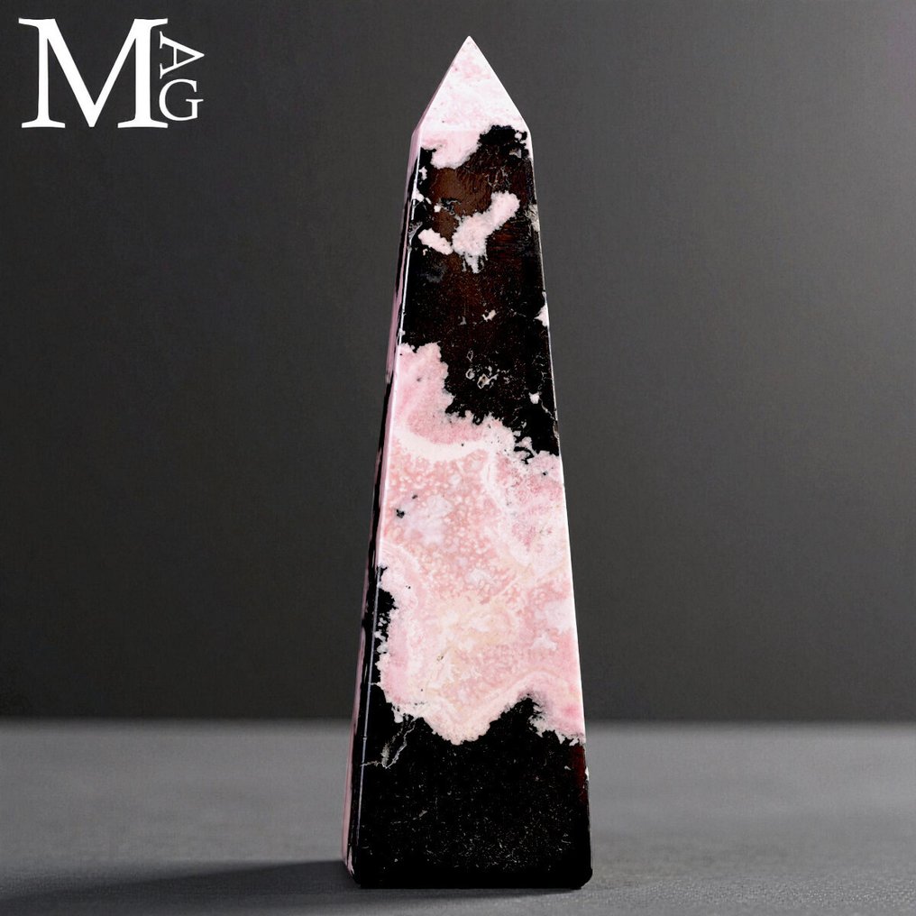 Rhodonite Sculptures Rhodonite Tower with Galena – Peru - Height: 100 mm - Width: 24 mm- 166 g #2.1