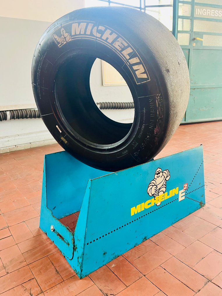 Display stand - Michelin - Supporto pneumatico espositore - 1976 #1.0
