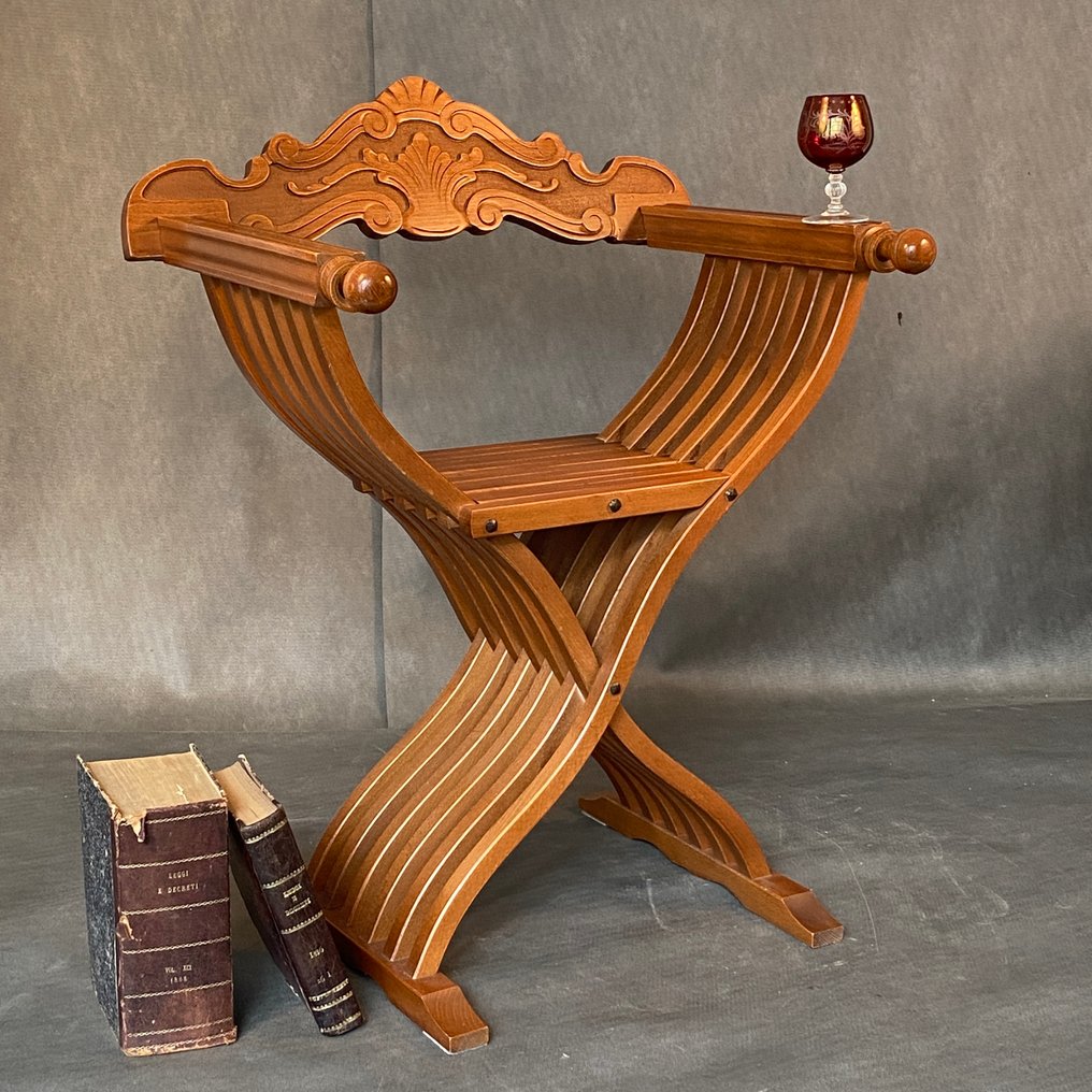 椅子 - 木 - 萨沃纳罗拉 #3.2