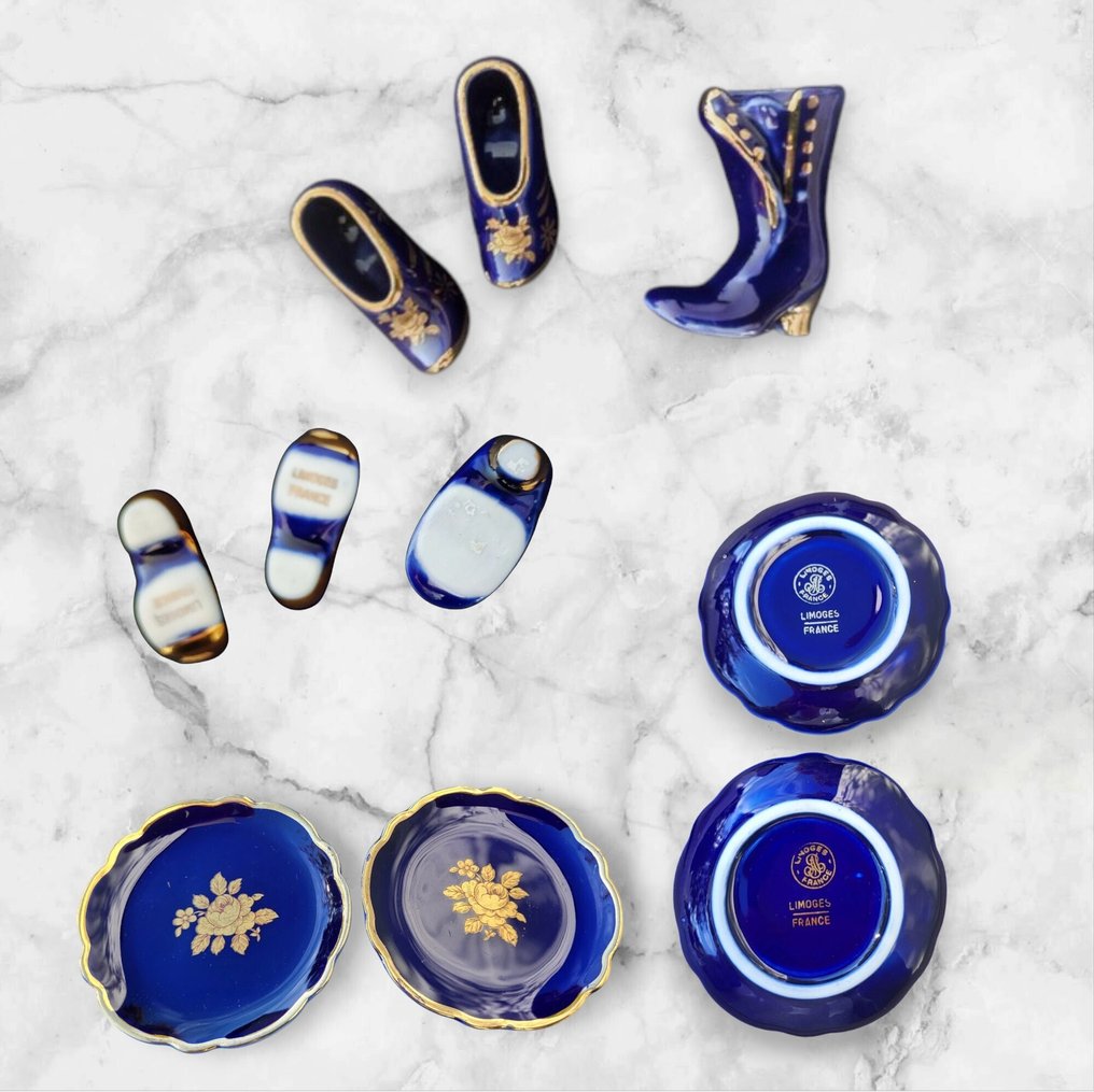 Collezione a tema - Collezione di 30 miniature in porcellana di Limoges blu cobalto e oro. - Limoges #2.1