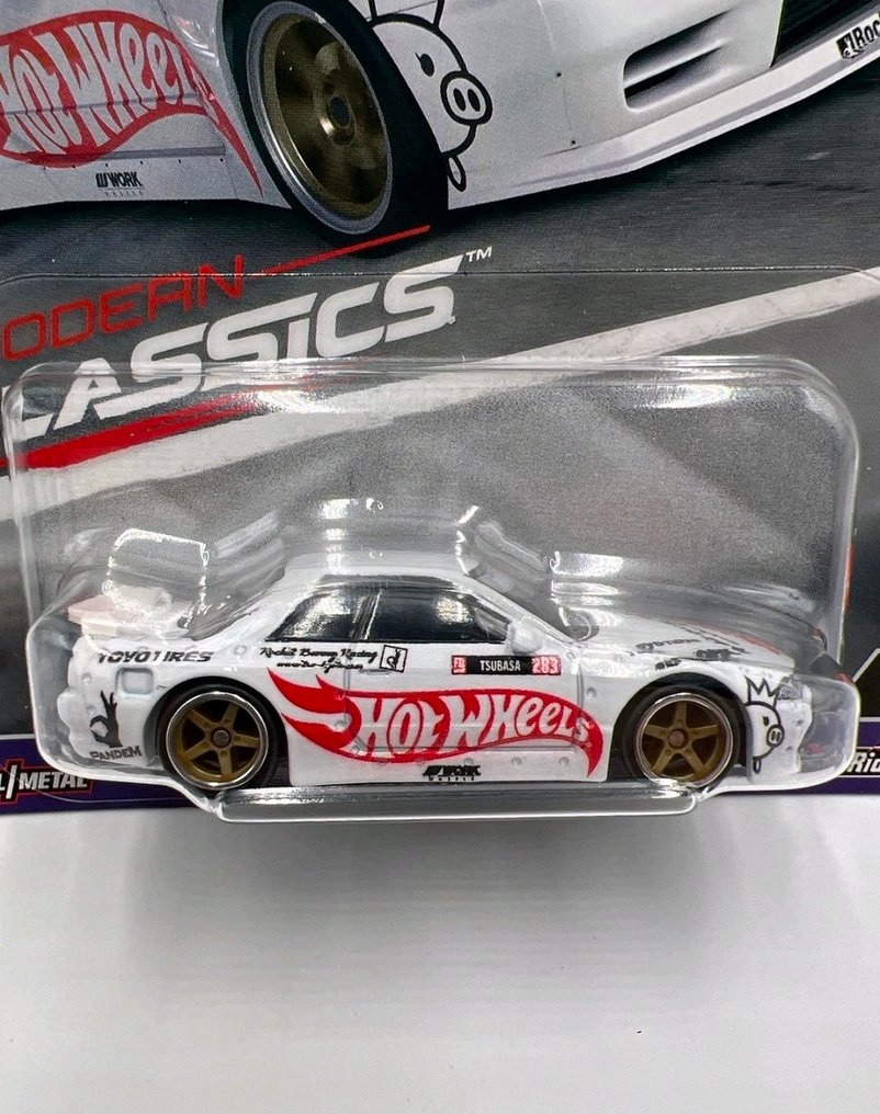 Hot Wheels 1:64 - Modellauto - *No Reserve*Hot Wheels Premium Modern Classics - Nissan Skyline GT-R (R32) Pandem (Modern Classics 1/5) - 1:64 - Metall/Metall mit echten Fahrern - #1.0