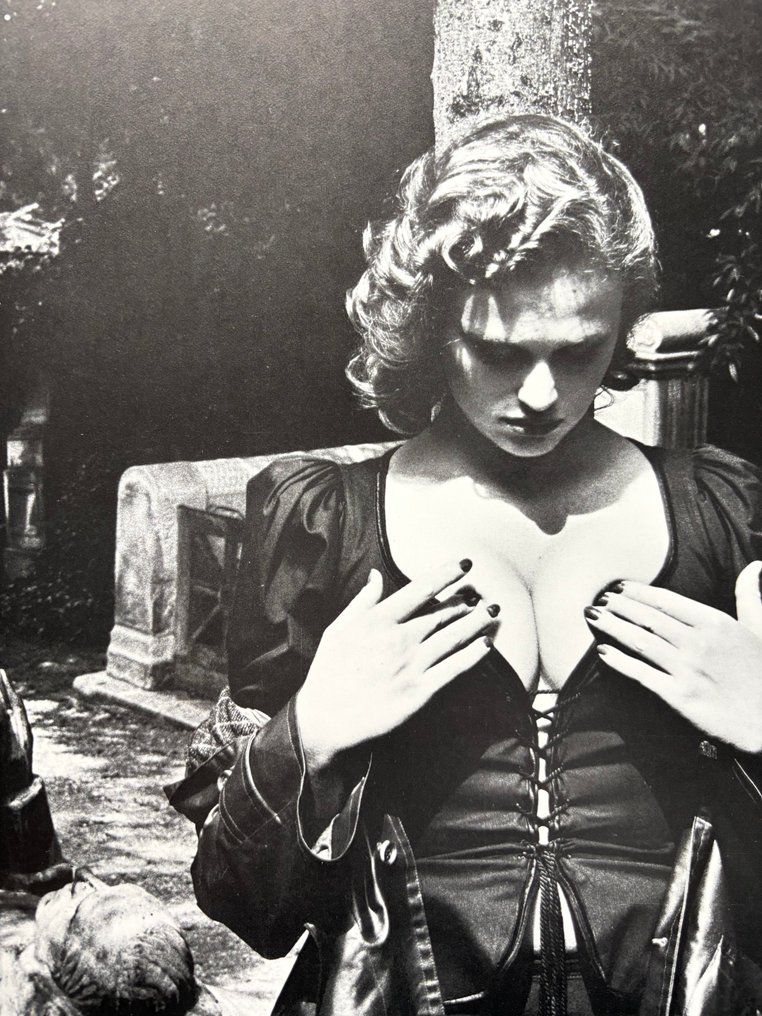 Helmut Newton (1920–2004) - Pere-Lachaise, Tomb of Talma #2.1