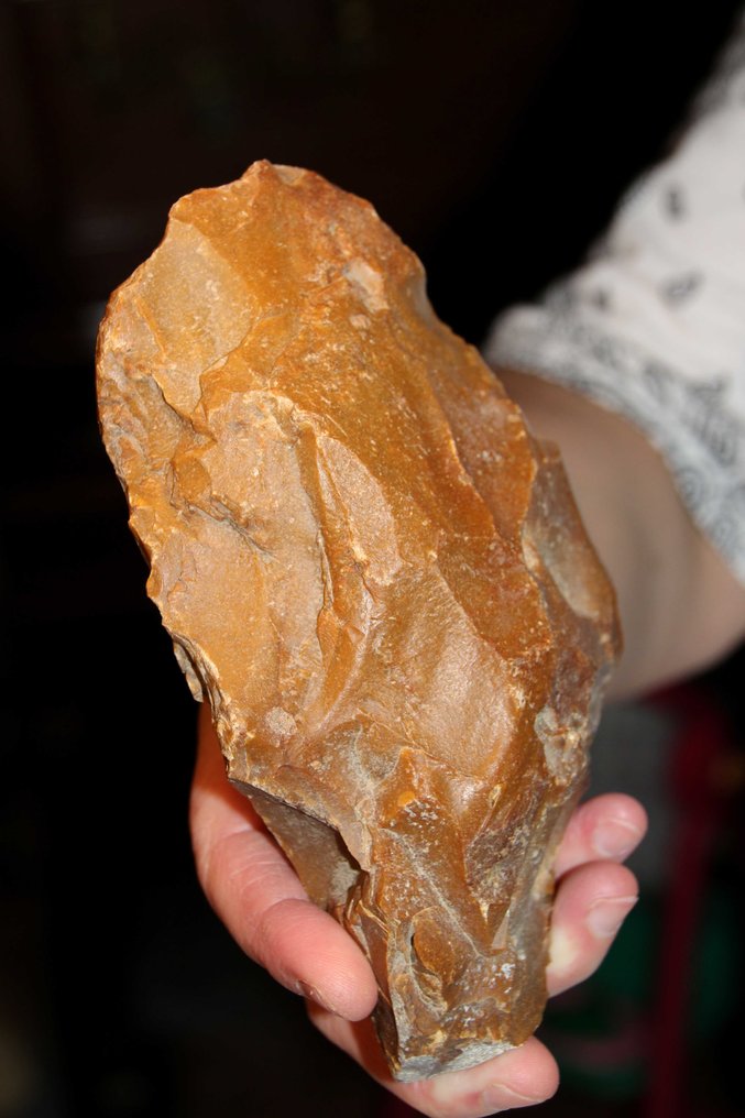 Paleolithic Flint Biface - 180 mm  (No reserve price) #2.1