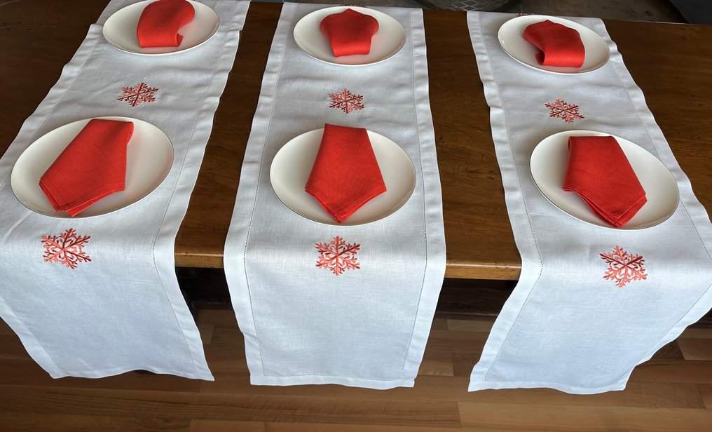 Cristina Linassi- Venezia - Tablecloth (9) - 170 cm - 37 cm - Handmade embroidery on linen. #1.0