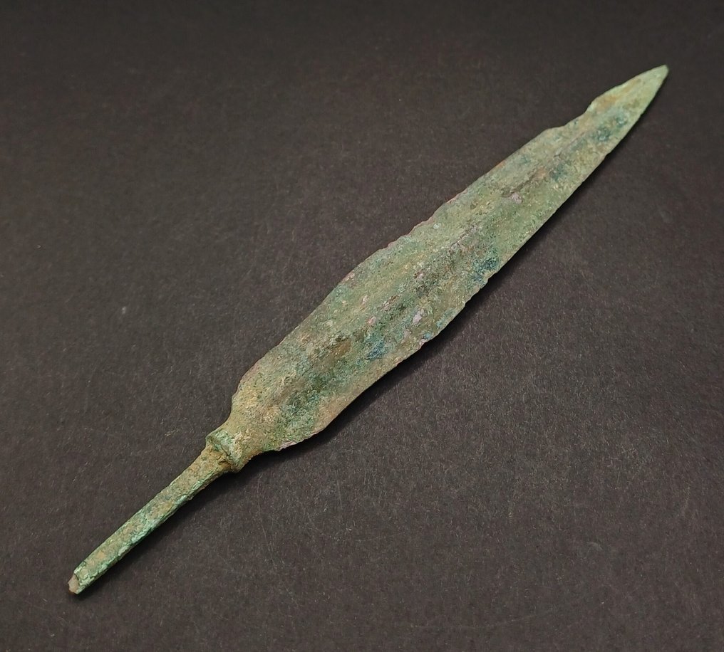 Bronze Age Bronze Narrow Arrowhead - 140 mm  (No reserve price) #1.0